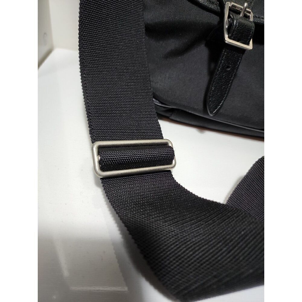 Saint Laurent Messenger Bag - Picture 7 of 9